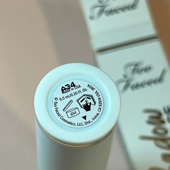 TOO FACED • SHADOW INSURANCE • NEW IN BOX - Picture 7 of 7